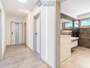 Prodej rodinného domu, Sulice, 253 m2