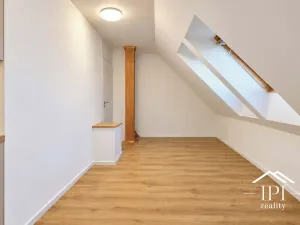 Prodej bytu 2+kk, Praha - Holešovice, Komunardů, 53 m2