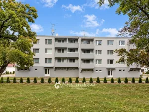 Prodej bytu 4+1, Břežany, 93 m2
