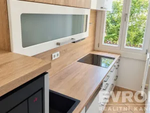 Prodej bytu 3+1, Praha - Dejvice, Zemědělská, 101 m2