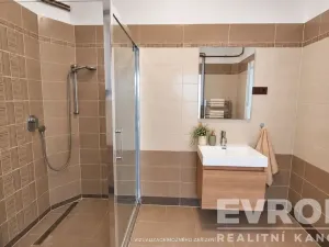 Prodej bytu 3+1, Praha - Dejvice, Zemědělská, 101 m2