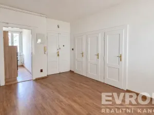 Prodej bytu 3+1, Praha - Dejvice, Zemědělská, 101 m2