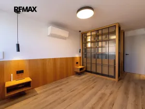 Prodej vícegeneračního domu, Praha - Vysočany, Moravcových, 228 m2