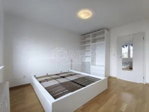 Pronájem bytu 2+1, Praha - Malešice, Káranská, 53 m2
