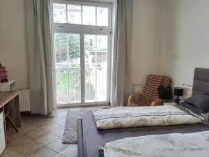 Pronájem bytu 2+kk, Hradec Králové, Buzulucká, 54 m2