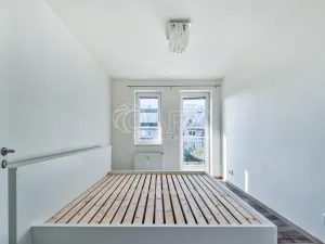 Pronájem bytu 2+kk, Praha - Michle, Elektrárenská, 46 m2