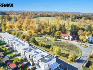 Prodej pozemku pro bydlení, Hradec Králové, 2475 m2