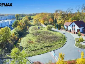 Prodej pozemku pro bydlení, Hradec Králové, 2475 m2