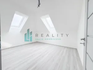 Prodej bytu 3+kk, Strážnice, Grůska, 92 m2
