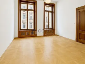 Pronájem kanceláře, Praha, Spálená, 538 m2