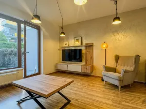 Prodej - jiné, Praha, Plzeňská, 30 m2