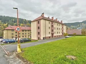 Pronájem bytu 2+1, Poniklá, 57 m2
