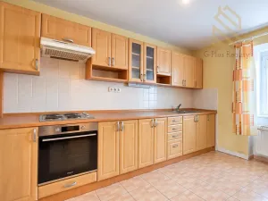 Prodej bytu 3+1, Budyně nad Ohří, Masarykovo náměstí, 90 m2