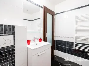 Pronájem bytu 2+kk, Praha - Krč, Sládkovičova, 47 m2