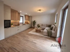 Prodej bytu 4+kk, Praha - Lysolaje, Lysolajské údolí, 105 m2