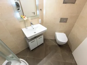 Pronájem bytu 2+kk, Praha, Tyršova, 56 m2