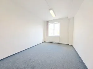Pronájem kanceláře, Kladno, Vašíčkova, 115 m2