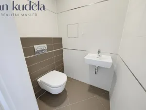 Pronájem bytu 3+kk, Praha - Holešovice, V háji, 74 m2