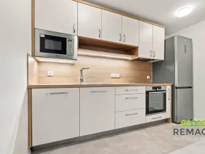 Pronájem bytu 2+kk, Uherské Hradiště, Šromova, 58 m2