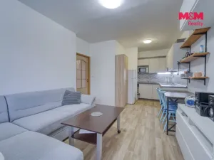 Prodej bytu 2+kk, Praha - Prosek, Vysočanská, 34 m2