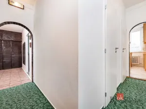 Pronájem bytu 2+1, Praha - Radotín, náměstí Osvoboditelů, 70 m2