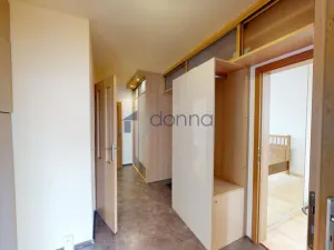 Pronájem bytu 3+kk, Praha, Zlešická, 68 m2
