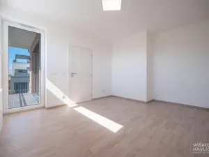 Pronájem bytu 2+kk, Hradec Králové, Antonína Petrofa, 53 m2