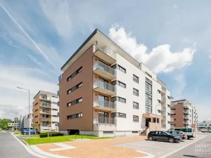 Pronájem bytu 2+kk, Hradec Králové, Antonína Petrofa, 53 m2