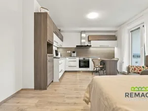 Pronájem bytu 1+kk, Uherské Hradiště, Zahrádky, 31 m2