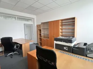 Pronájem kanceláře, Kravaře, Kostelní, 17 m2