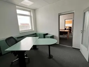 Pronájem kanceláře, Kravaře, Kostelní, 17 m2