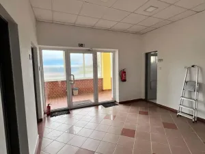 Pronájem kanceláře, Kravaře, Kostelní, 17 m2