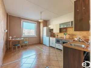 Prodej bytu 2+kk, Pardubice, Erno Košťála, 53 m2