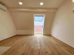 Prodej bytu 2+kk, Bystřice nad Pernštejnem, Masarykovo náměstí, 50 m2