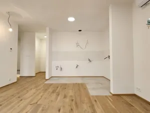 Prodej bytu 2+kk, Bystřice nad Pernštejnem, Masarykovo náměstí, 50 m2