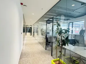 Pronájem kanceláře, Praha - Holešovice, Dělnická, 840 m2