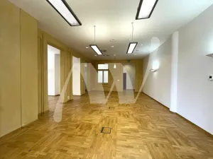Pronájem kanceláře, Praha - Staré Město, 28. října, 188 m2