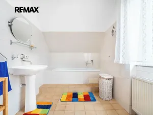Prodej rodinného domu, Puklice, 200 m2