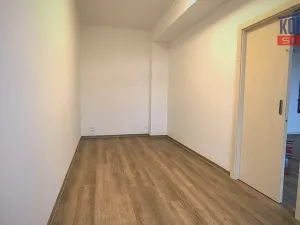 Pronájem bytu 3+1, České Budějovice, J. Plachty, 82 m2