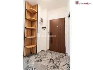Prodej bytu 3+kk, Praha - Podolí, Dvorecké náměstí, 71 m2