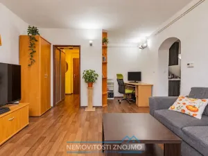 Prodej bytu 3+1, Dobšice, Znojemská, 77 m2