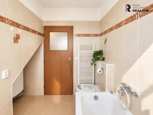 Prodej bytu 2+kk, Holubice, Za Dvorem, 46 m2