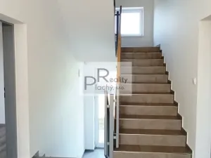 Prodej bytu 2+kk, Hevlín, 67 m2