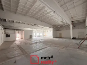 Pronájem obchodního prostoru, Olomouc, Holická, 300 m2