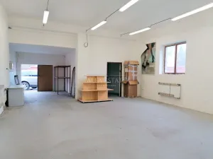 Pronájem skladu, Karlovy Vary - Dvory, V. Meerwalda, 87 m2