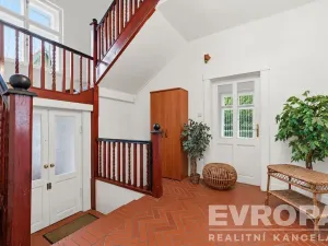 Prodej činžovního domu, Praha - Motol, U hrušky, 395 m2