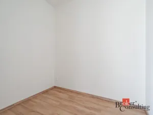 Prodej bytu 1+1, Plzeň - Bolevec, Krašovská, 36 m2