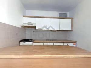 Prodej bytu 3+1, Praha - Krč, Hurbanova, 64 m2