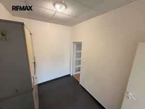 Pronájem bytu 2+kk, Dobřichovice, Tyršova, 43 m2