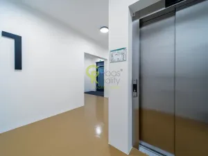 Pronájem bytu 1+kk, Praha - Libeň, Ocelářská, 35 m2